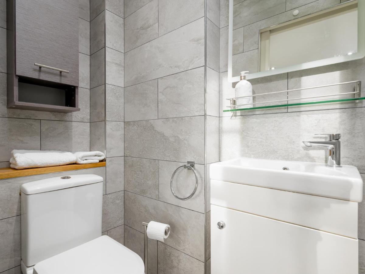 Pass The Keys Historic Ramsay Garden Apt With Balcony Views Edinburgh Ngoại thất bức ảnh