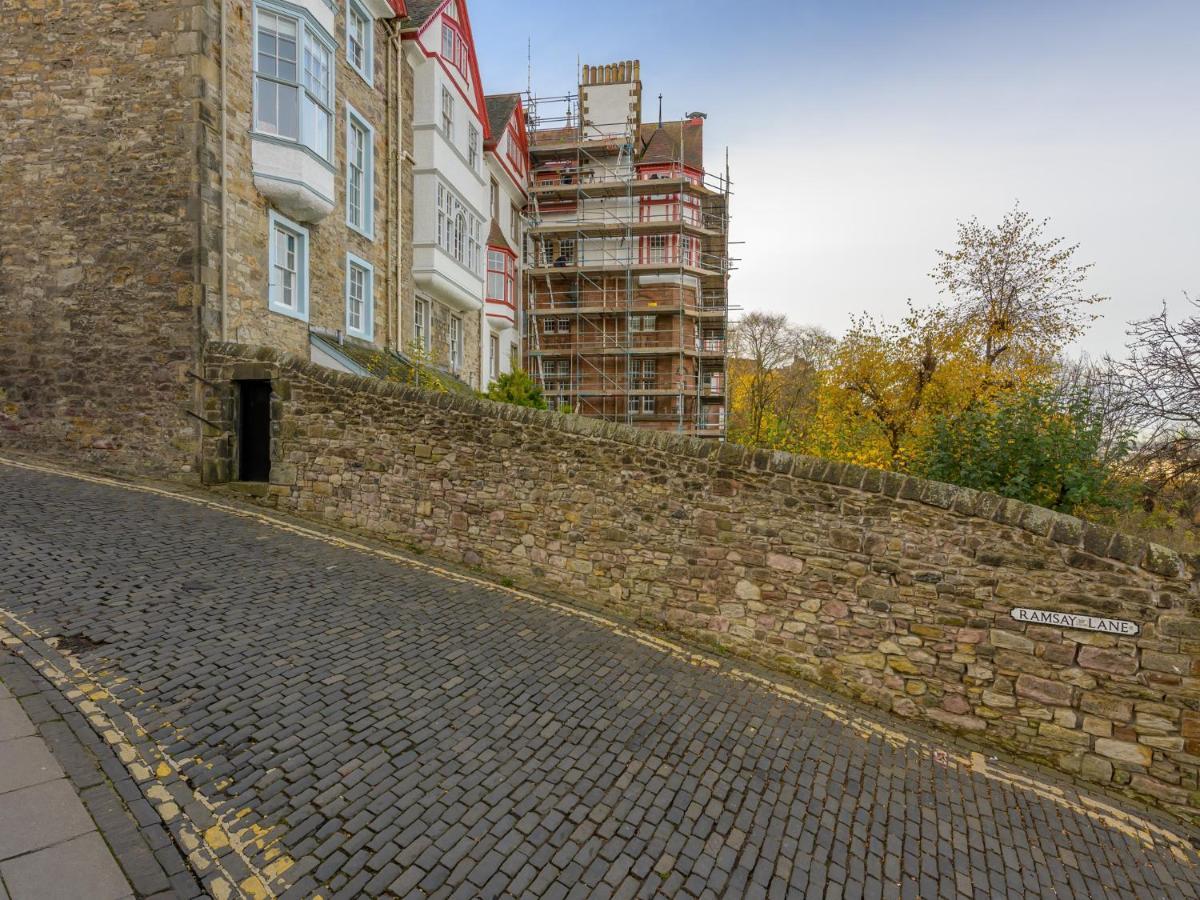 Pass The Keys Historic Ramsay Garden Apt With Balcony Views Edinburgh Ngoại thất bức ảnh