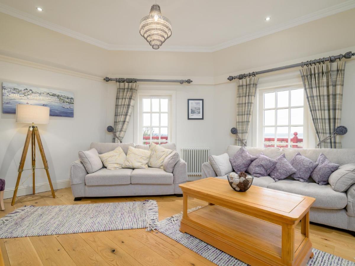 Pass The Keys Historic Ramsay Garden Apt With Balcony Views Edinburgh Ngoại thất bức ảnh