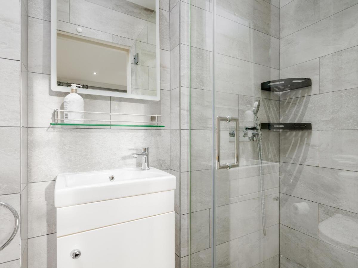 Pass The Keys Historic Ramsay Garden Apt With Balcony Views Edinburgh Ngoại thất bức ảnh