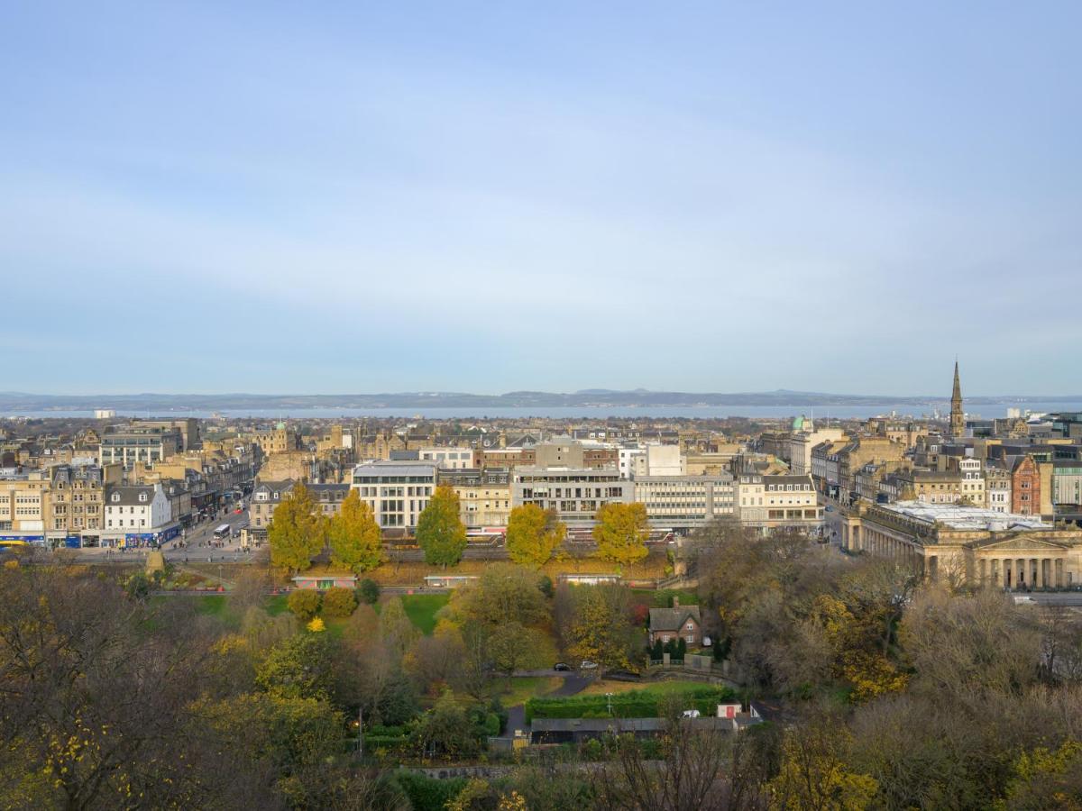 Pass The Keys Historic Ramsay Garden Apt With Balcony Views Edinburgh Ngoại thất bức ảnh