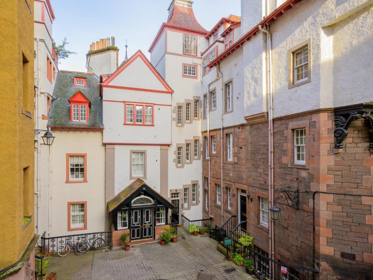 Pass The Keys Historic Ramsay Garden Apt With Balcony Views Edinburgh Ngoại thất bức ảnh
